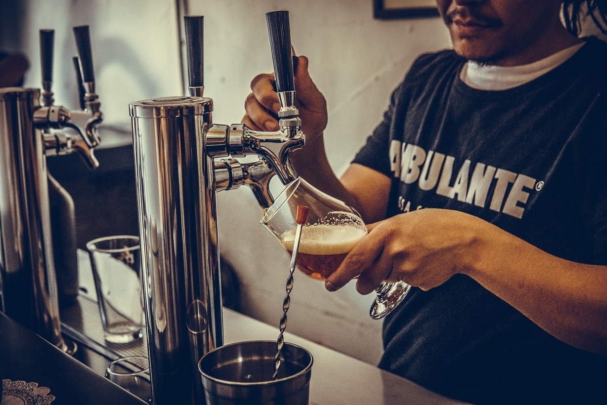 Brasseur de bière artisanale